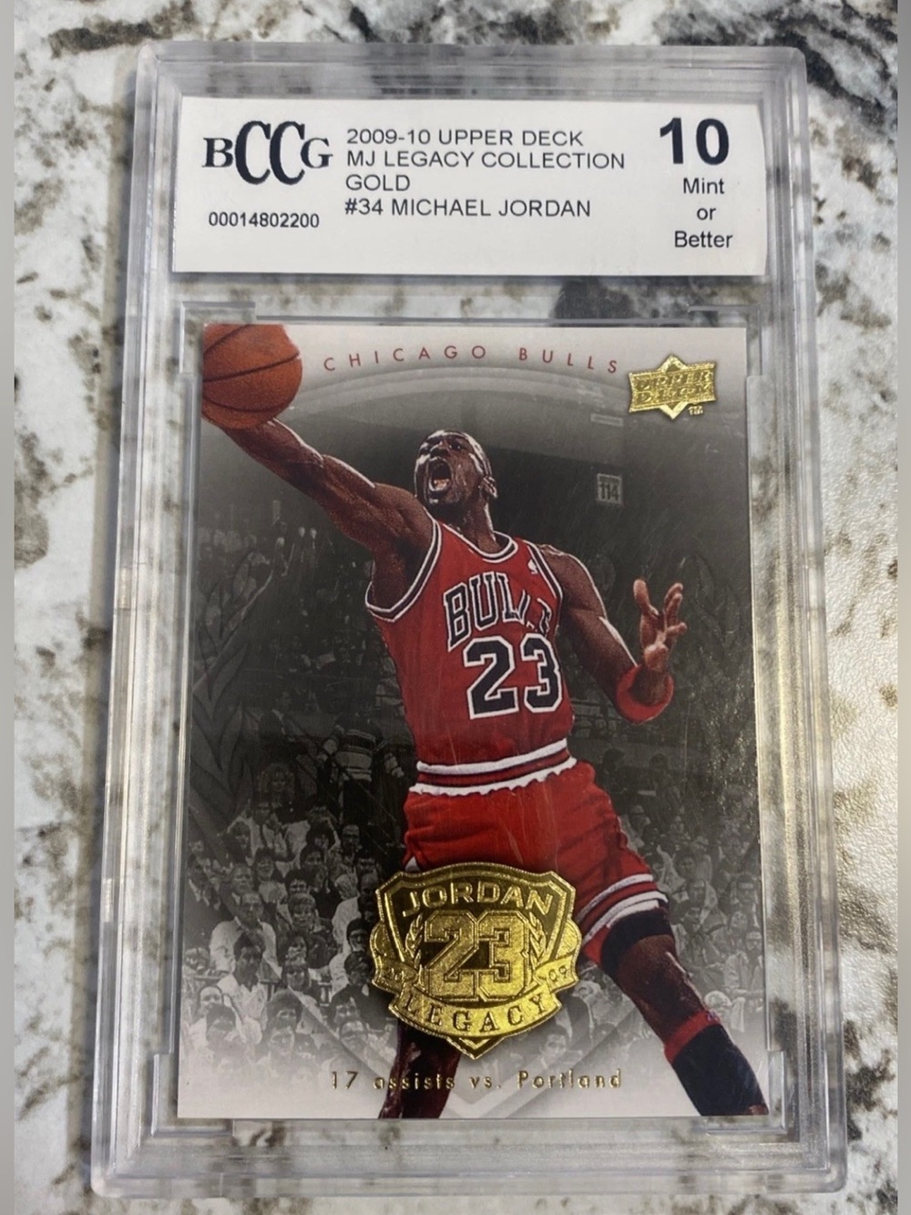 AIR Jordan Bulls Gold Legacy Jordan Stamp-Beckett Graded Gem Mint 10 ⭐️⭐️⭐️⭐️ - Picture 3 of 3